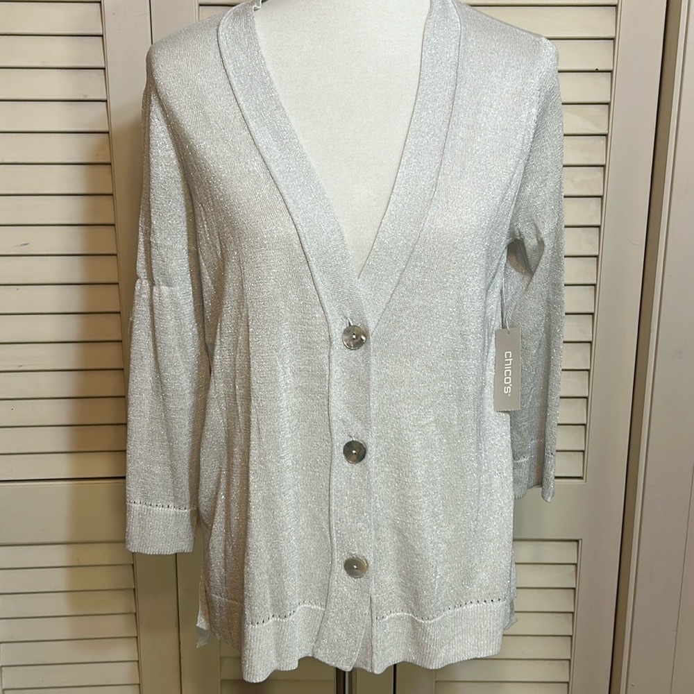 NWT CHICO’S M (1) shine three button front sweater with three-quarter sleeves
